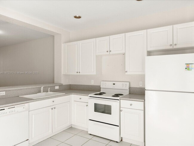 Building Photo - 767 NW 42nd Ave