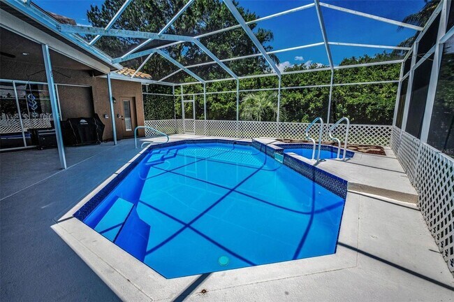 Building Photo - 1516 E Lake Woodlands Pkwy