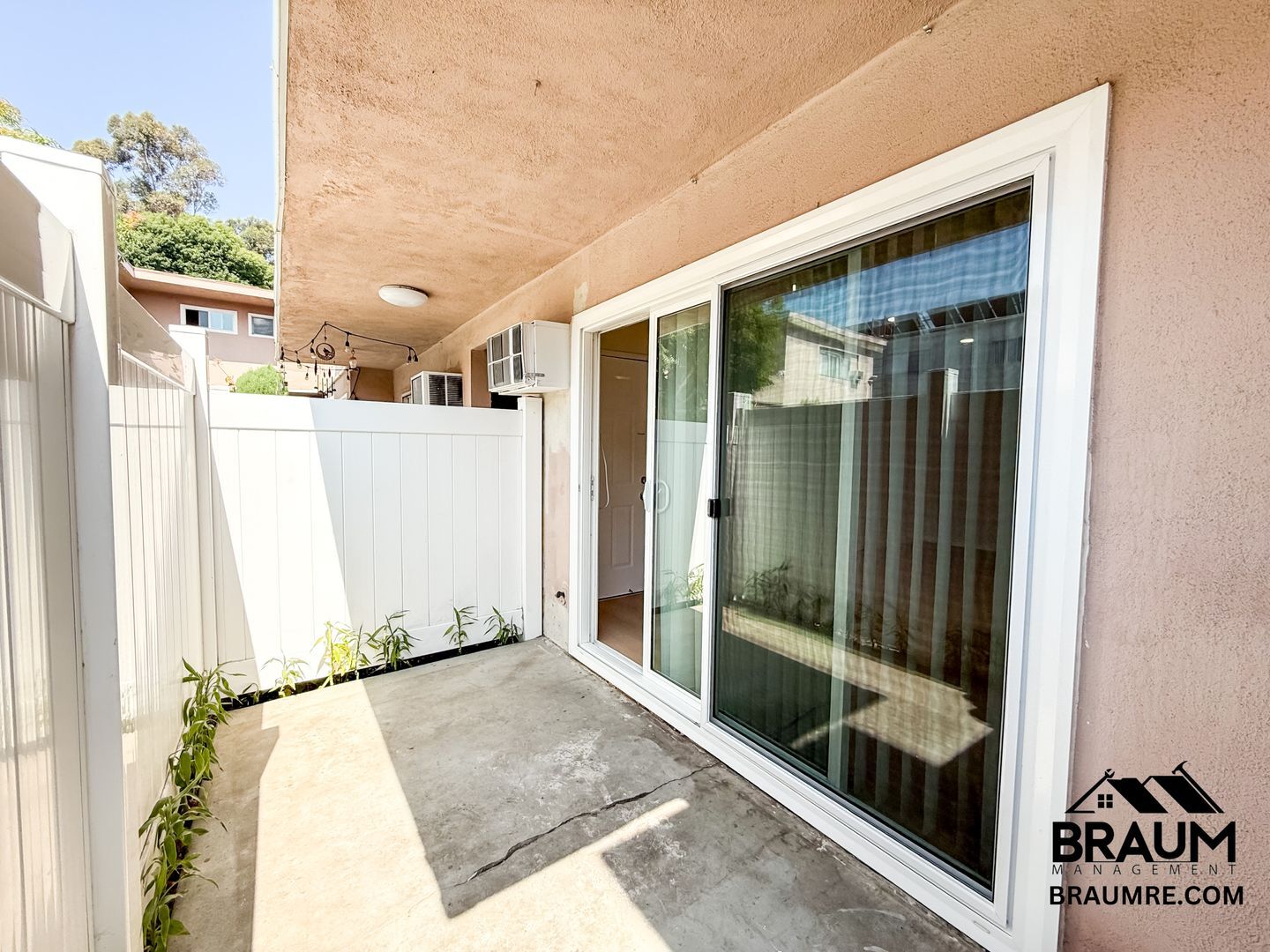 Building Photo - 5433 Sepulveda Blvd