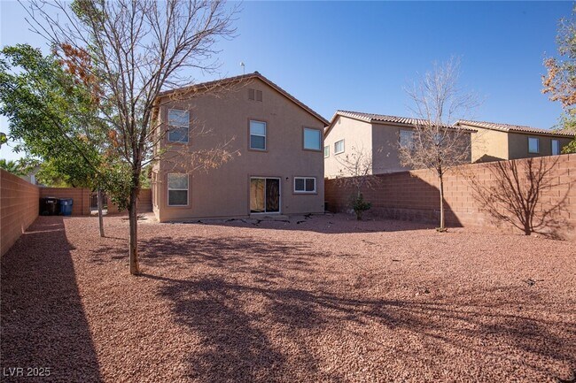 Building Photo - 2516 Courlan Dr