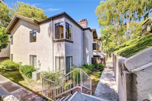 Building Photo - 771 Racquet Club Dr