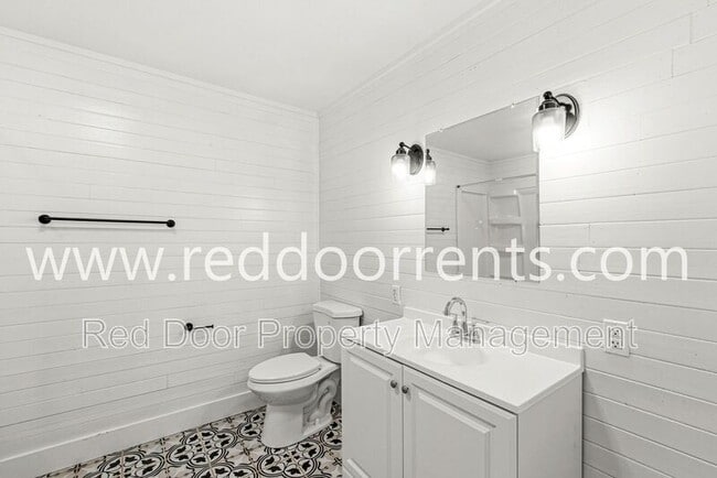 Building Photo - 957 Woodhill Dr