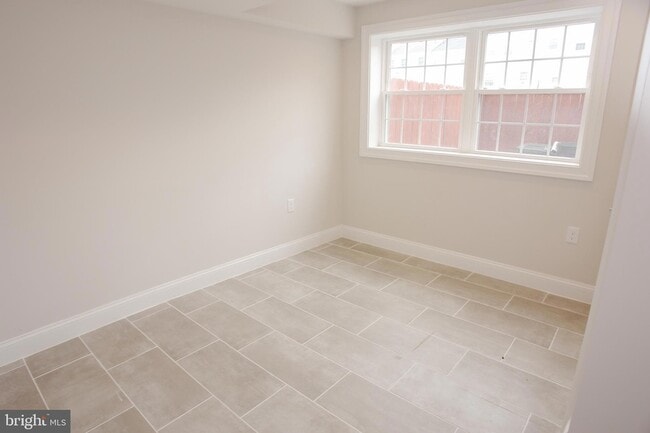 Building Photo - 12307 Chesterton Dr