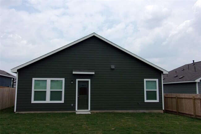 Building Photo - 2725 Louris Ln