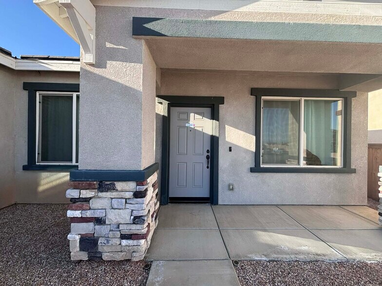 Building Photo - 3421 Andrew Ave