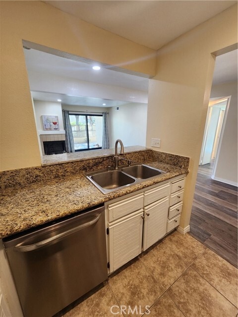 Building Photo - 13115 Le Parc Blvd