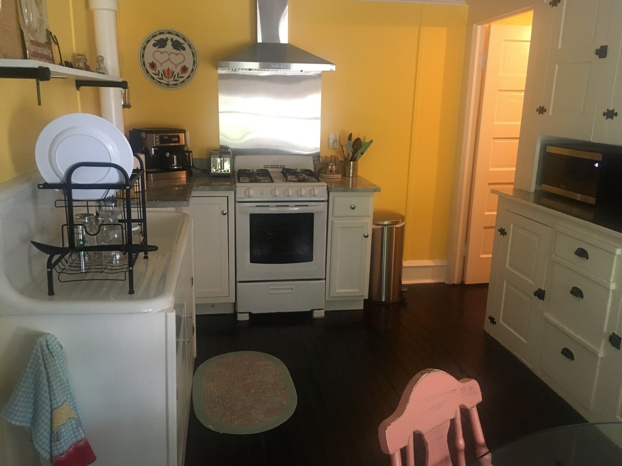 Building Photo - 1302 Hillside Ave