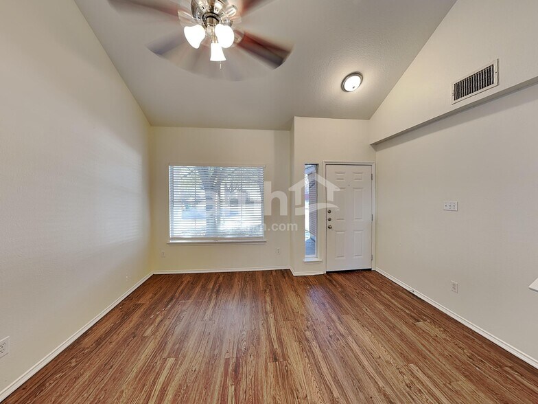 Building Photo - 11145 Franklins Tale Loop