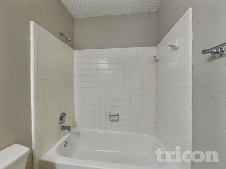 Building Photo - 11118 Nepau Dr