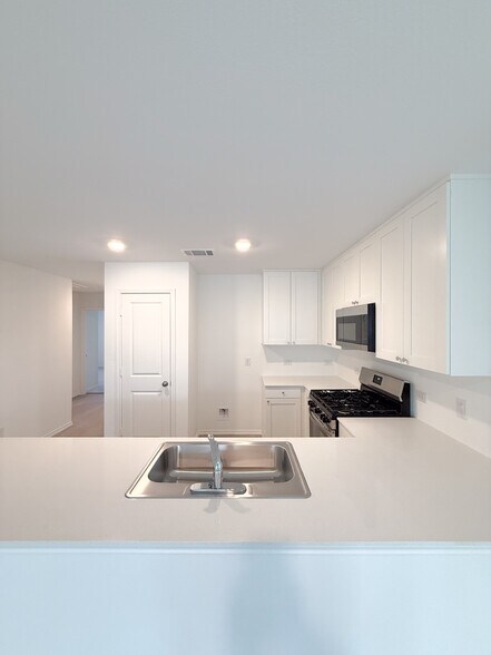 Building Photo - 309 Trinity River Holw