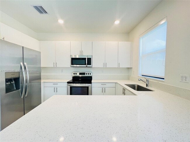 Building Photo - 13312 SW 286th Terrace