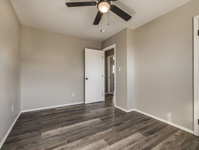 Building Photo - 3 bed / 2 bath home in great location!