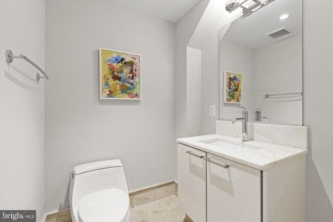 Building Photo - 1520 16th Ct N