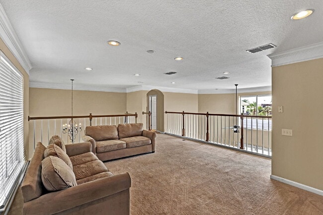 Building Photo - Welcome to your Florida lifestyle! 5 bedro...