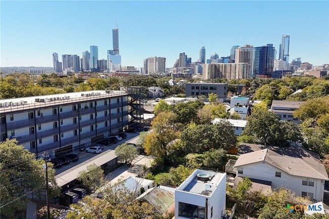 Building Photo - 1210 Angelina St