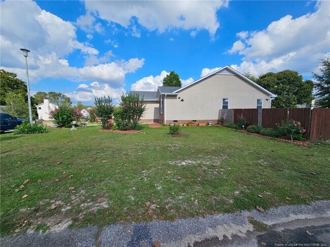 Building Photo - 5227 Ballentine St