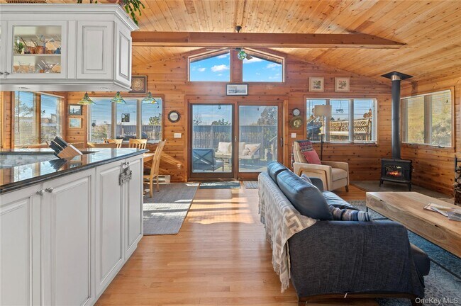 Building Photo - 100 Clipper Way