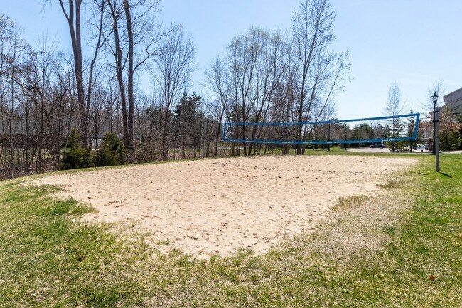 Building Photo - 422 Old Pine Way