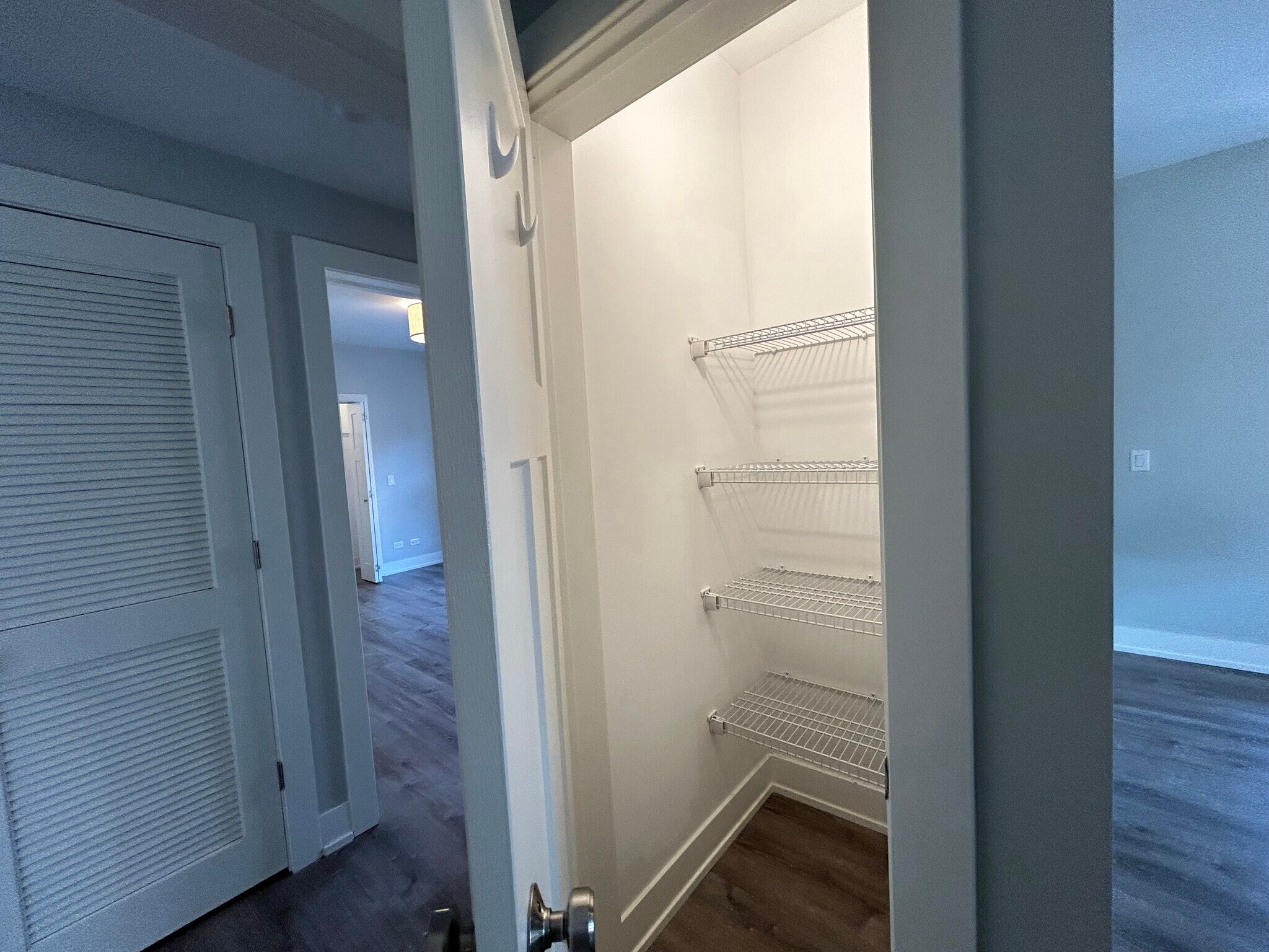 Building Photo - 1143 Maple Ave