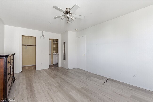 Building Photo - 5362 Walcott Dr