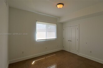 Building Photo - 7520 SW 59th St