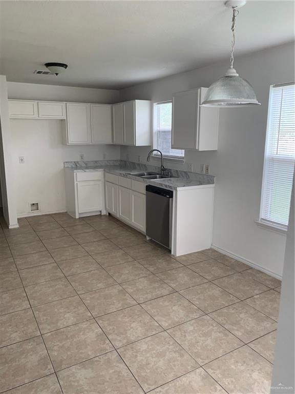 Building Photo - 4205 Santa Lucia St