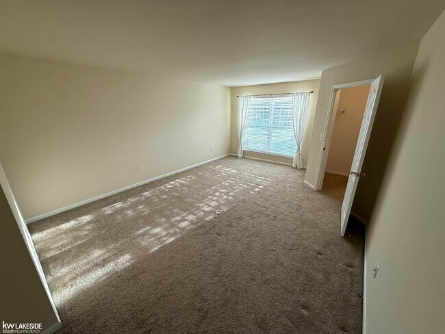 Building Photo - 50299 Highpoint Ct