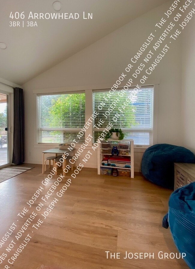 Building Photo - 406 Arrowhead Ln