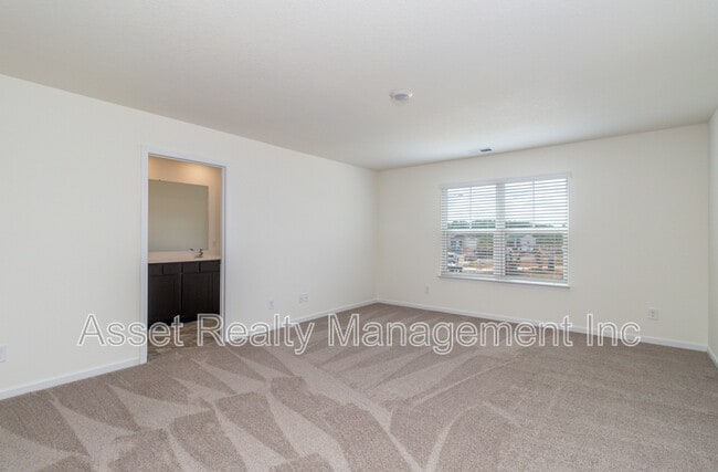 Building Photo - 3048 Nicole Cir