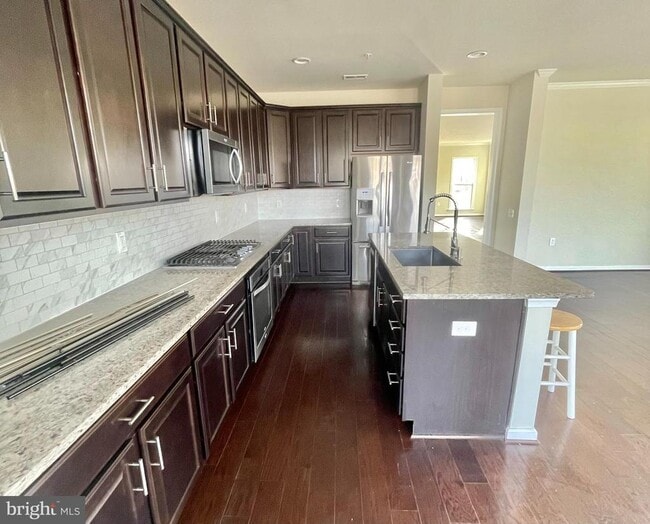 Building Photo - 42727 Toulouse Terrace