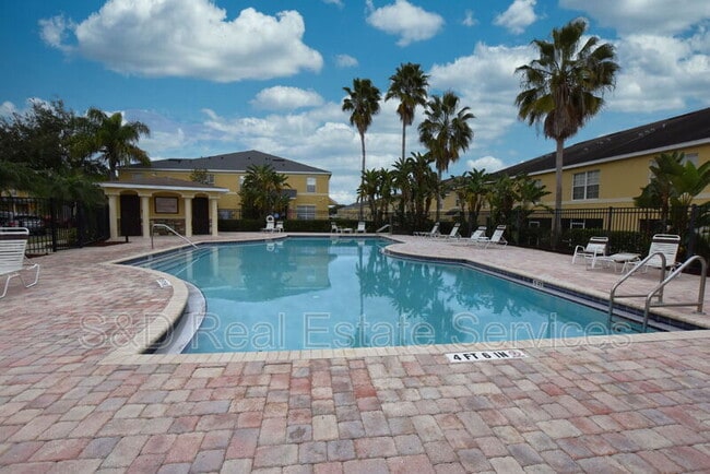 Building Photo - 5365 River Rock Rd