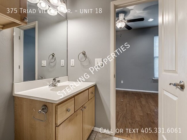 Building Photo - 375 Triad Village Dr