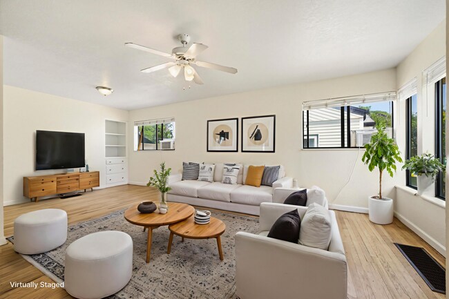 Building Photo - Spacious 3 Bedroom Home | 2 Bonus Rooms, Huge Yard & Detached 2-Car Garage