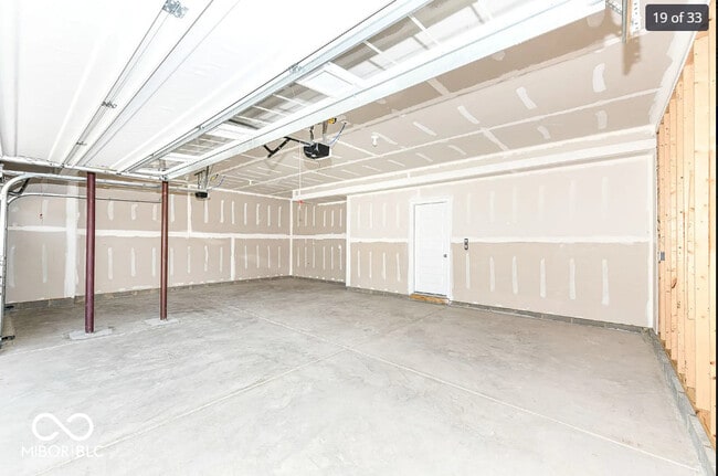 Building Photo - 5155 Summerton St