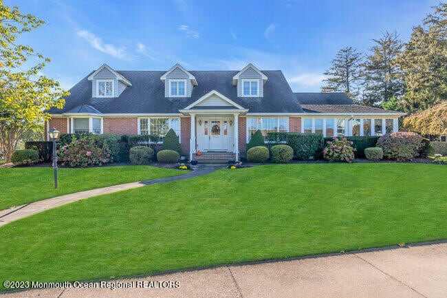 Primary Photo - 809 W Lk Dr