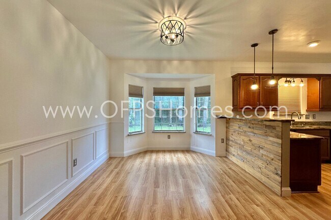 Building Photo - 324 Curacao Way