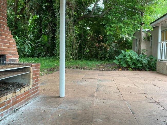 Building Photo - 125 NW 100th St