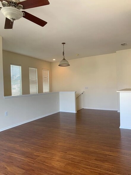 Dining Area - 5467 Mandarin Cv