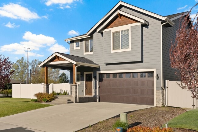 Building Photo - 6433 N Idlewood