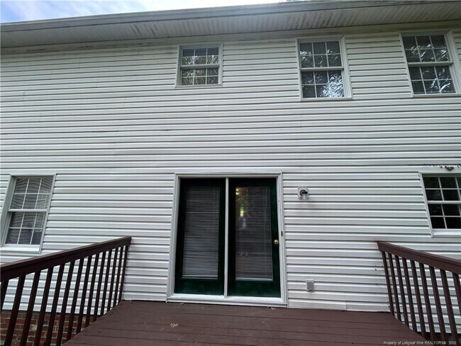 Building Photo - 4219 Arbutus Dr