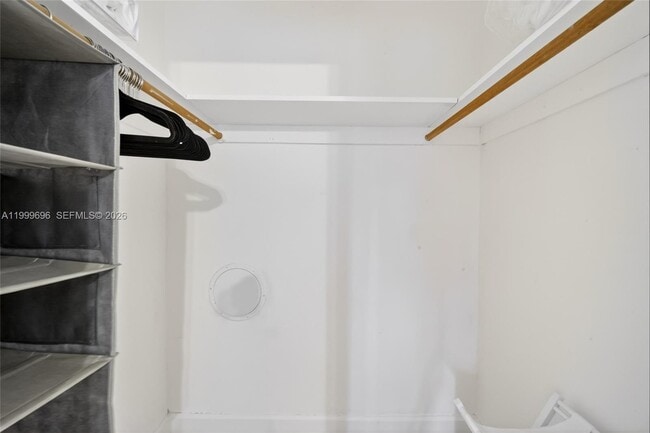 Building Photo - 6815 Edgewater Dr