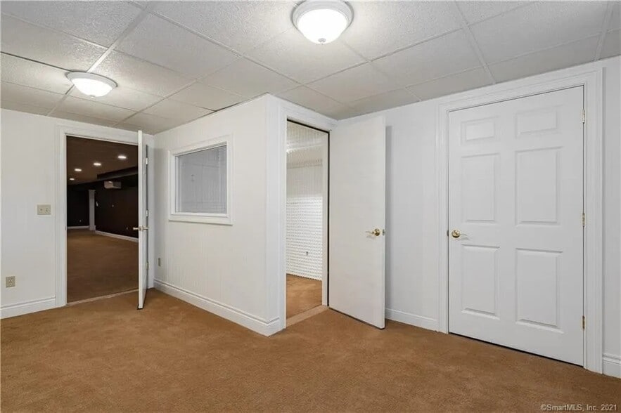Office in Basement w sound proof room - 6 Wyeth Dr