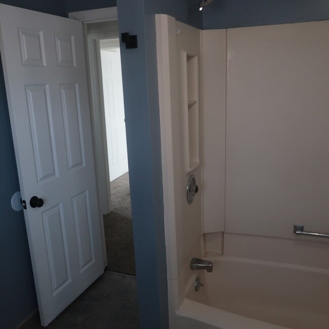 Building Photo - 54 Ballard St