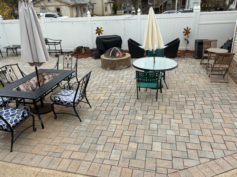 Building Photo - 31 Bellevue Ter