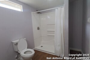 Building Photo - 1026 Kayton Ave