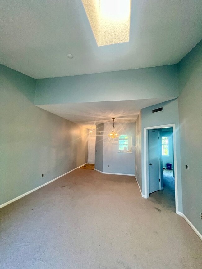 Building Photo - 1BR Central College Rd across from UNCW. C...