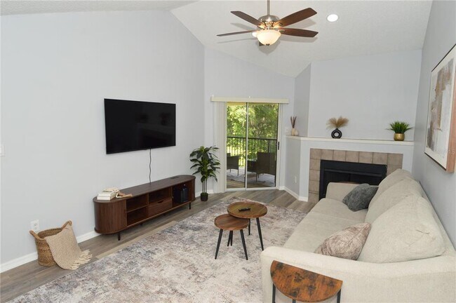 Building Photo - 8754 Mallard Reserve Dr