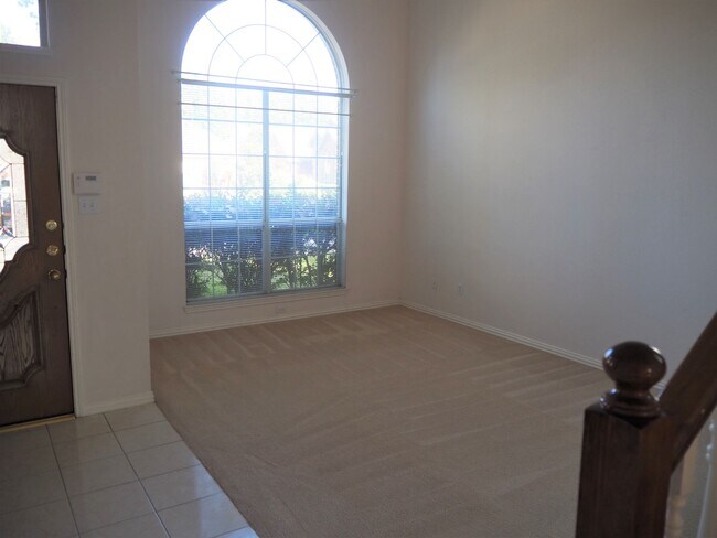 Building Photo - 2105 Friar Ct