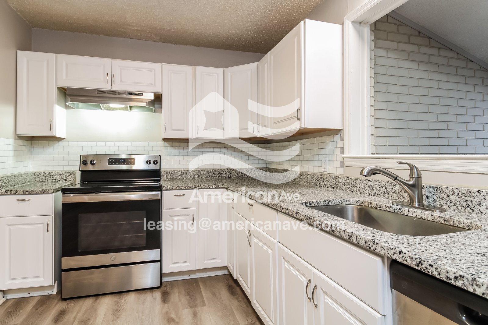 Building Photo - 2520 Stonehenge Dr