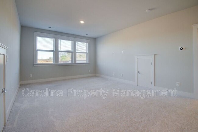 Building Photo - 5939 Ardrey Kell Rd